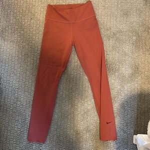 Nike leggings